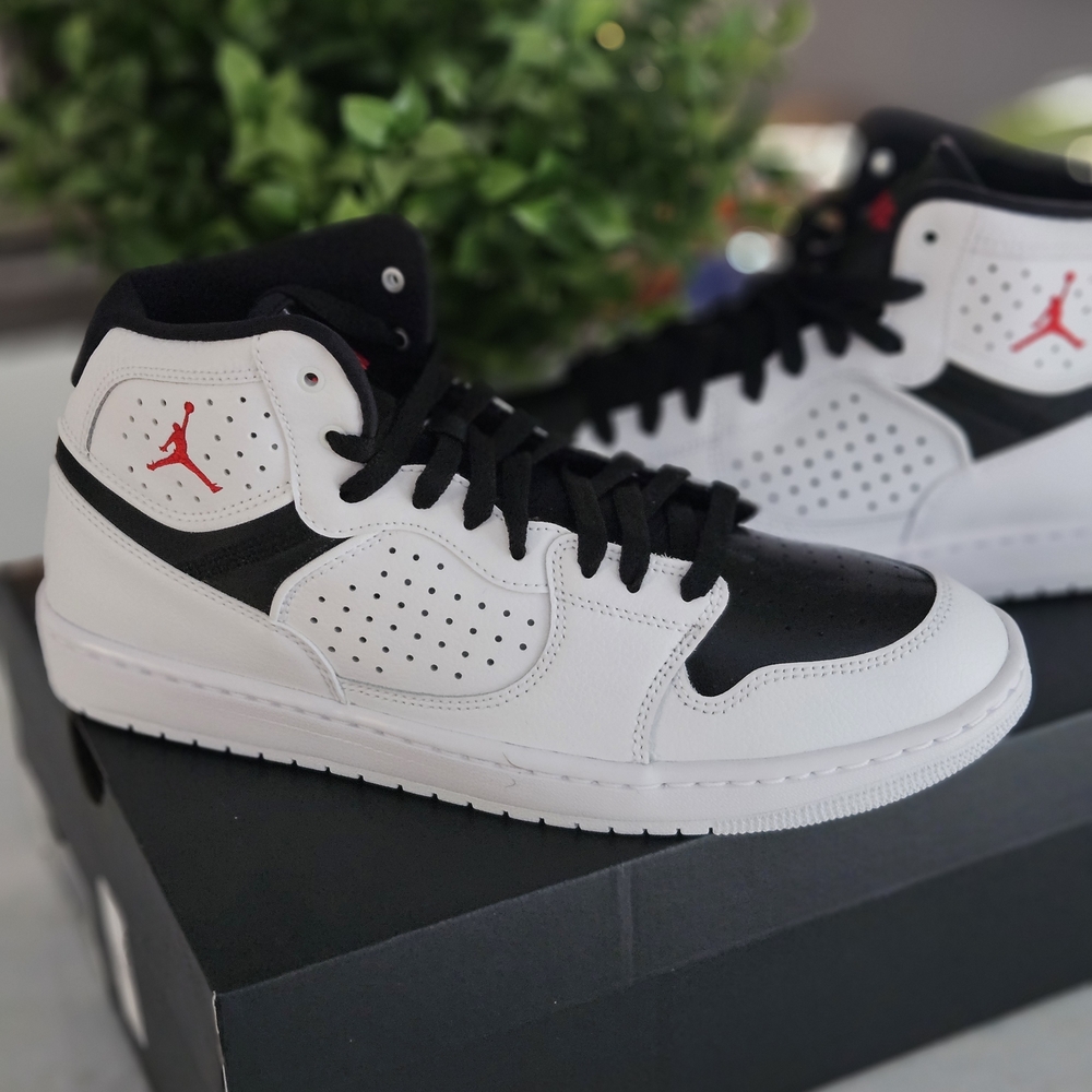 New Jordan Acess Mid Top